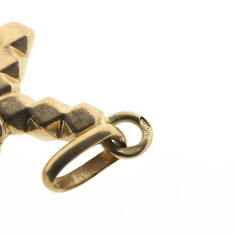 Image 9 of Gold pendant of a cross
