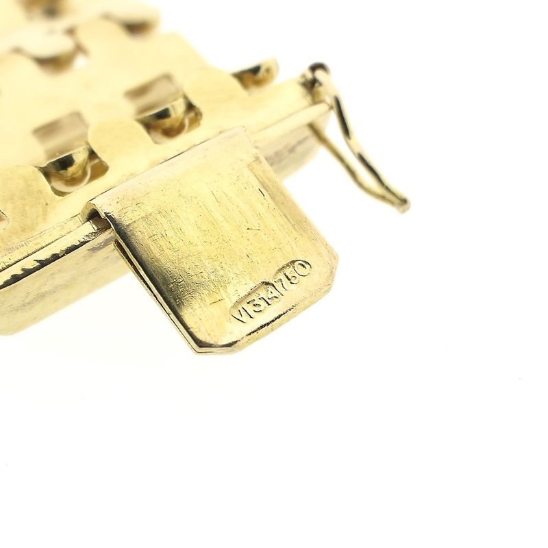 Image 4 of Gold link bracelet