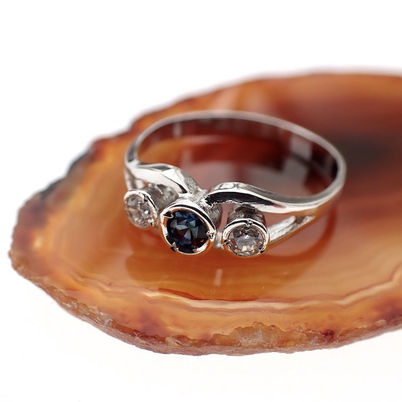 Image 8 of Silver ladies ring with zirconia