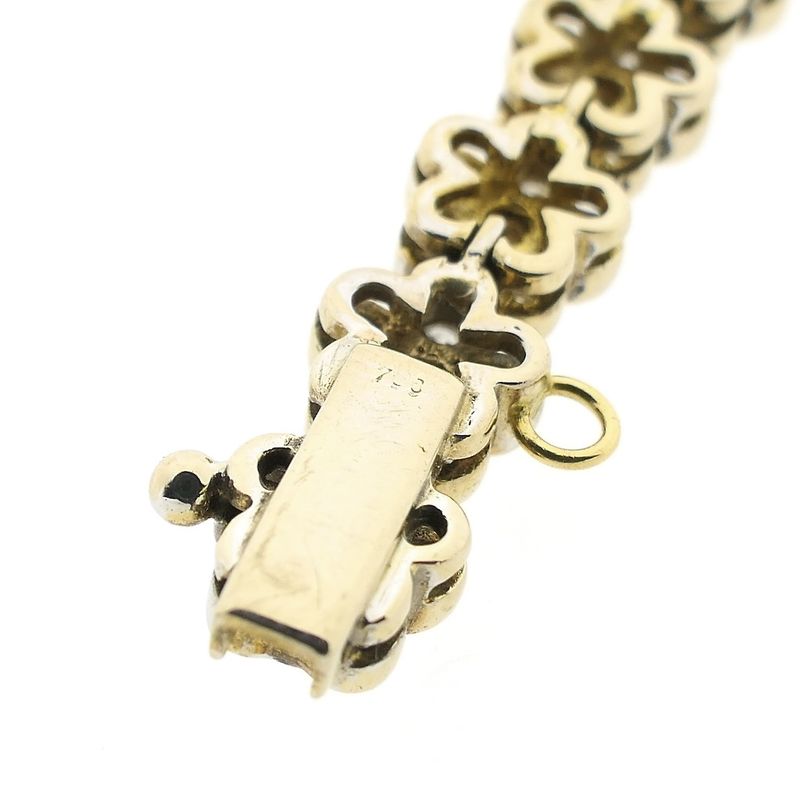 Image 4 of Gold tennis bracelet with diamonds; 4.86 ct.