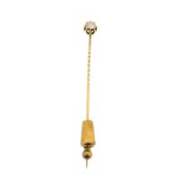 Gold lapel pin with diamond; approx. 0.10 ct.