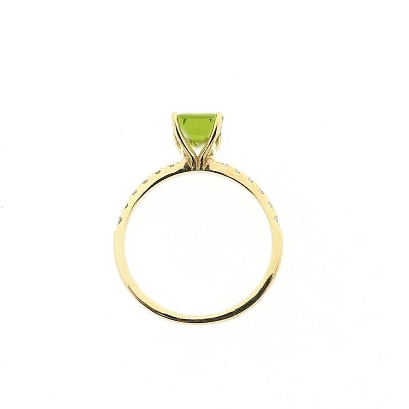 Image 4 of Gold Ring with Peridot and Diamonds; 0.12 ct.