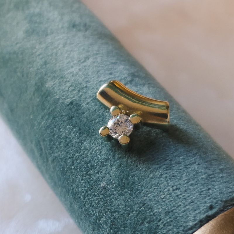 Image 2 of Gold pendant with zirconia