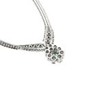 Afbeelding 9 van Witgouden visgraat schakelcollier met smaragd en diamanten; 0,77 ct.
