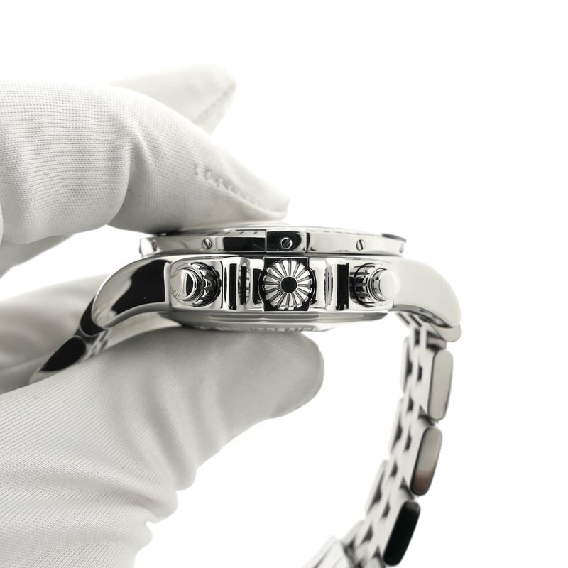 Image 6 of Breitling Chronomat 44 Airborne '30th Anniversary' AB01154G; Chronograph men's watch