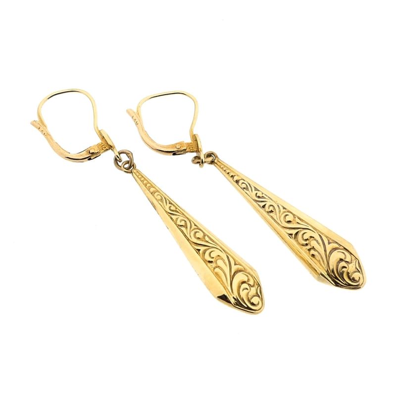 Image 6 of Gold earring with pattern