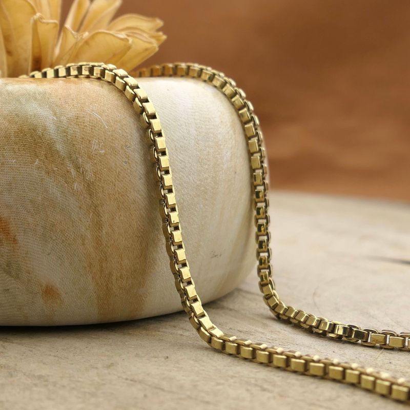 Image 2 of Golden Venetian link chain