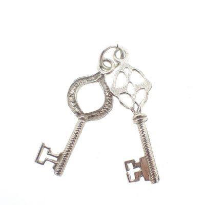 Image 1 of Silver pendant of keys