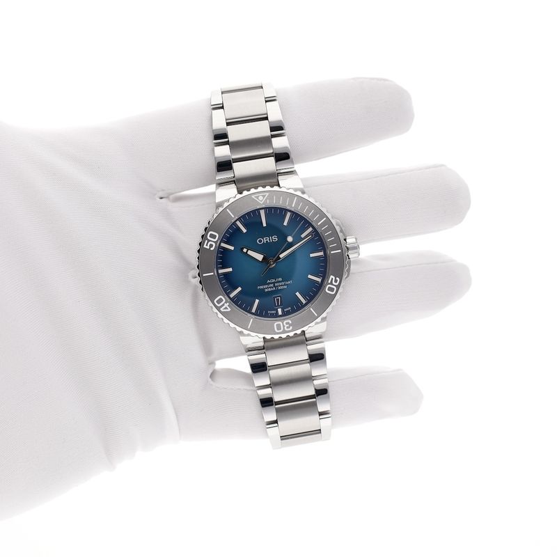Image 6 of Oris Aquis Date 'Tungsten' 01.733.7732.4155; Automatic men's watch