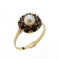 8K Vintage ring with pearl and garnet