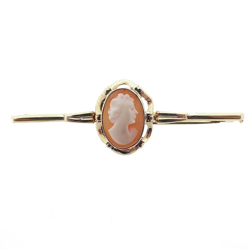 Image 1 of Vintage gold brooch with cameo