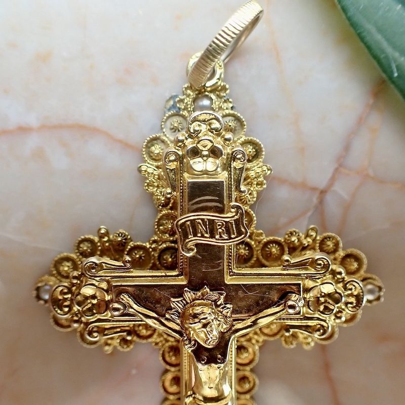Image 4 of Gold Victorian pendant of a cross with pearls