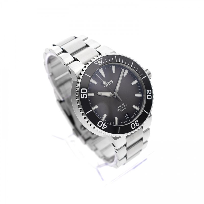 Afbeelding 4 van Oris Aquis Date '5-Days' 0140077694154; Automatisch Heren Horloge