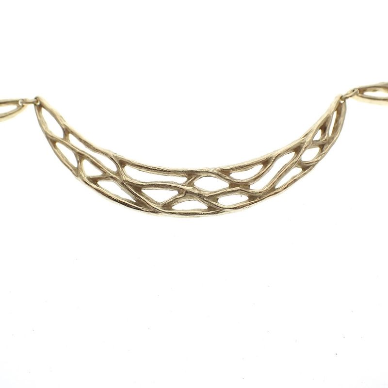 Image 2 of Gold Venetian link necklace with a fixed pendant