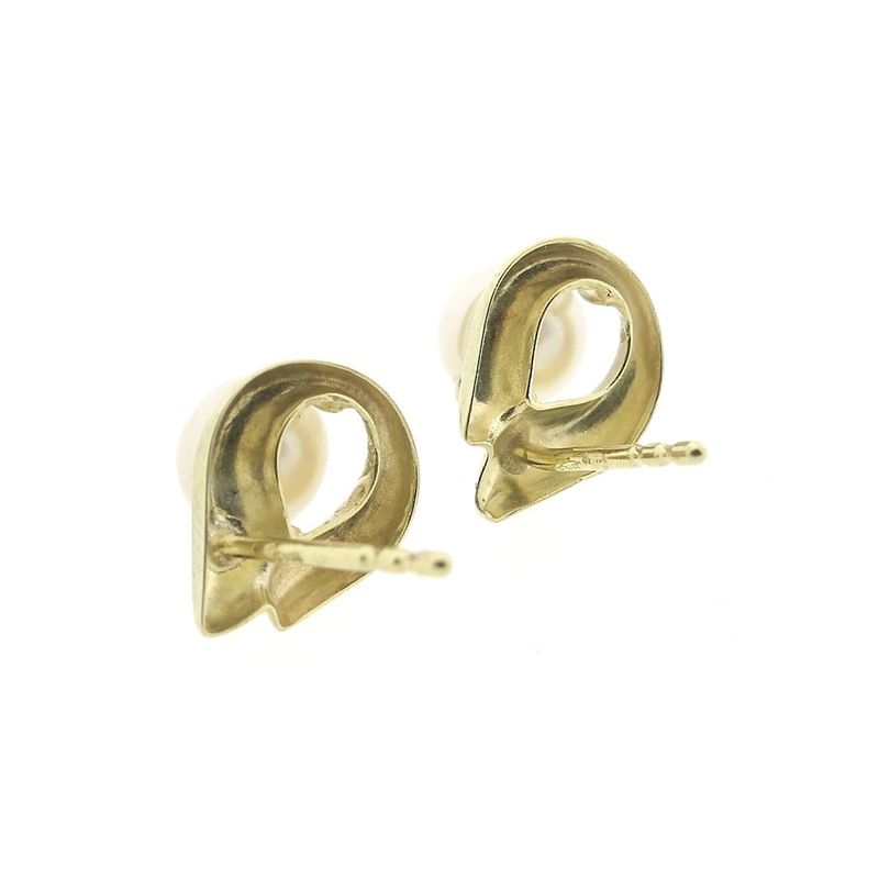Image 8 of Gold stud earrings with pearl
