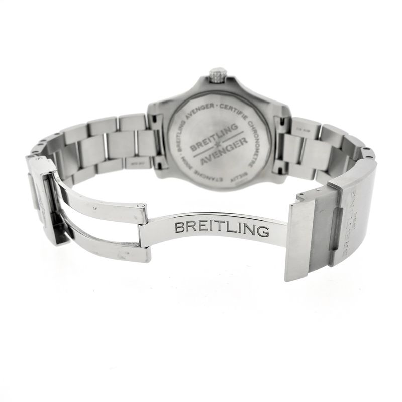 Image 13 of Breitling Avenger Automatic 43 A17318; Automatic men's watch