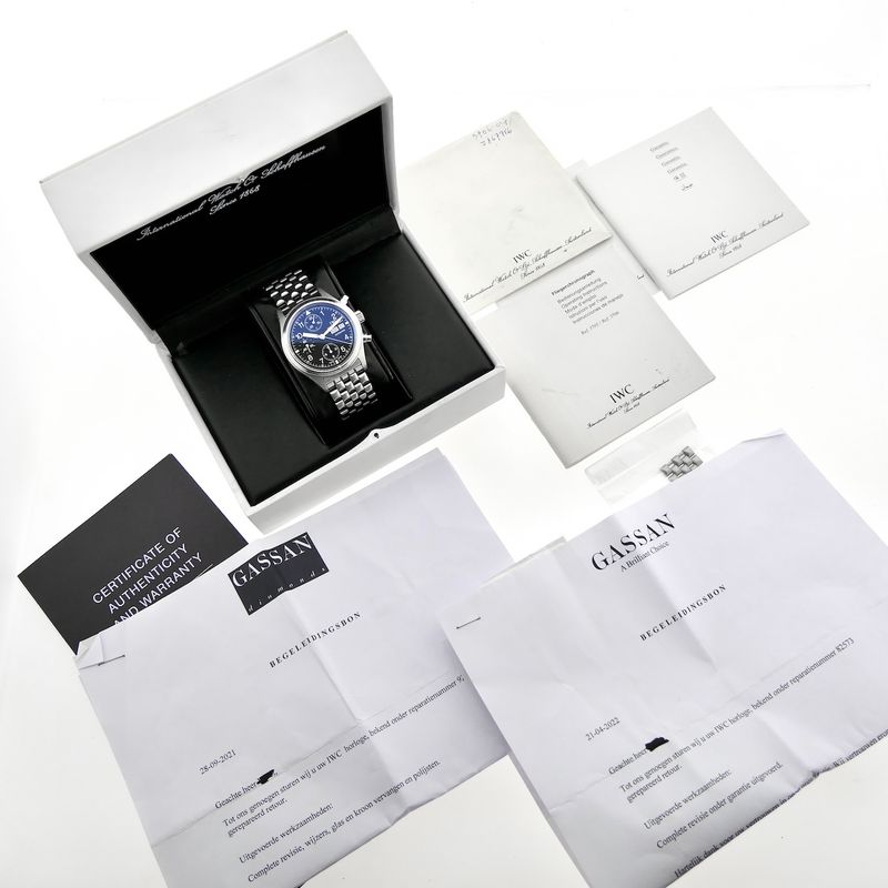 Image 21 of IWC Pilot Chronograph IW3706-007; Automatic men's watch