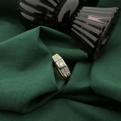 Gold Art Deco ring with diamond | 0.18 ct. Image 2 of Gold Art Deco ring with diamond | 0.18 ct.