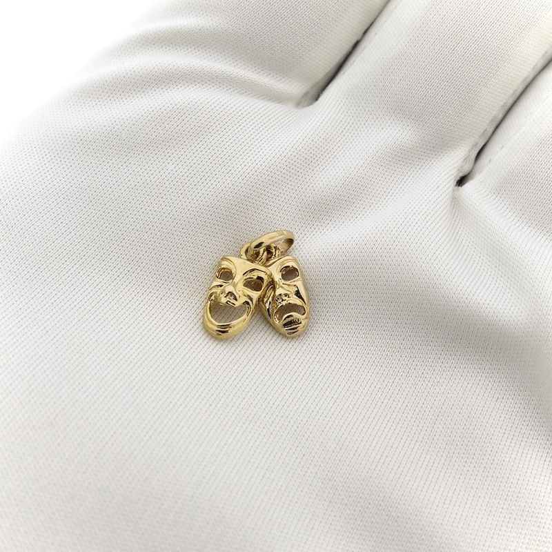 Image 10 of 9 ct. Comedy and tragedy mask pendant/charm