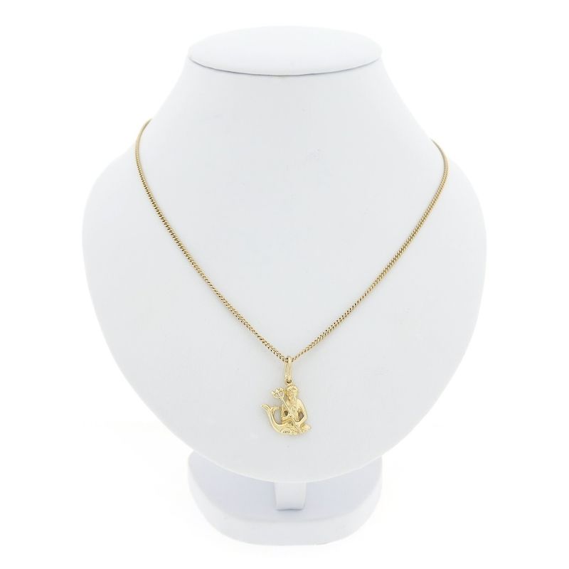 Image 3 of Gold pendant of Neptune