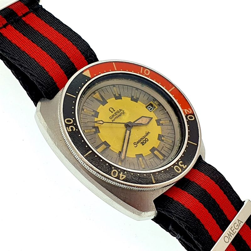 Image 8 of Omega Seamaster 200M 'Banana'; Vintage heren horloge