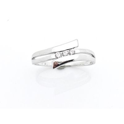Image 2 of 9 carat ring with 0.09 ct diamonds.
