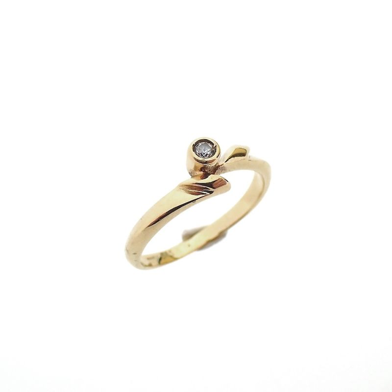 Image 1 of Gold solitaire ring with zirconia