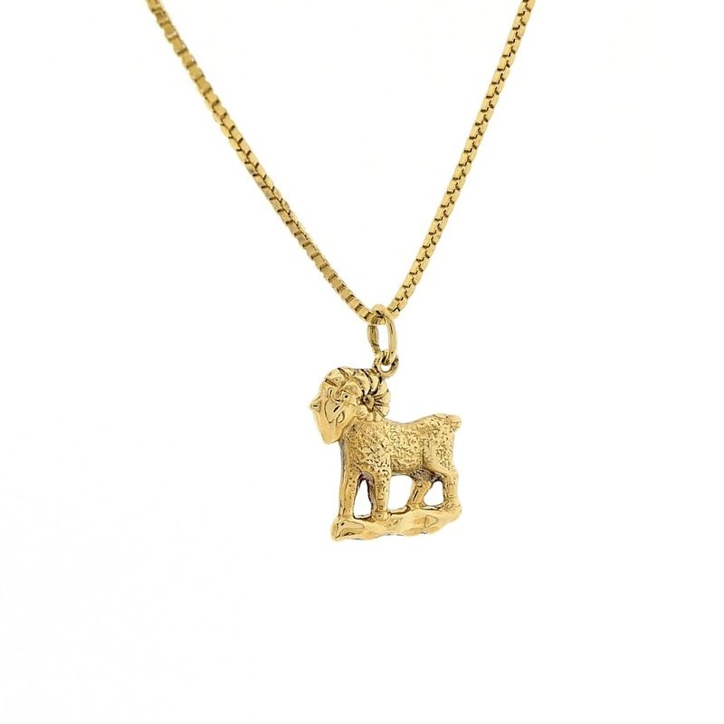 Image 8 of Gold pendant of a ram