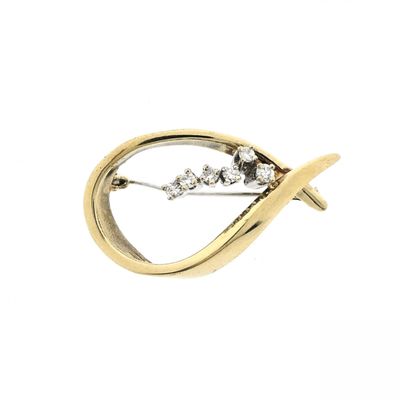 Image 1 of Gold brooch with diamonds; 0.26 ct.