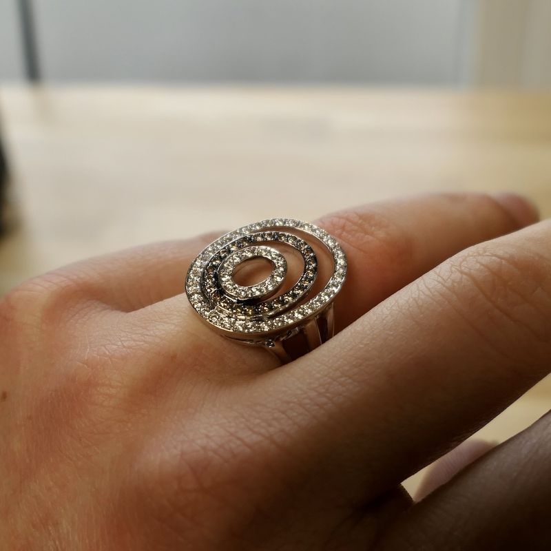 Image 11 of White gold ring with white and champagne diamonds; 0.72 ct.