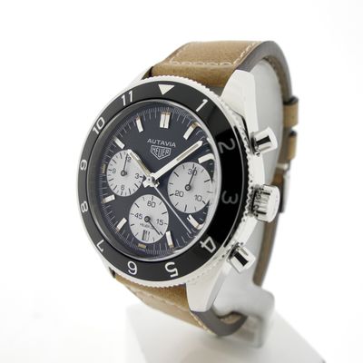 Image 2 of Heuer Autavia CBE2110; Chronograph men's watch