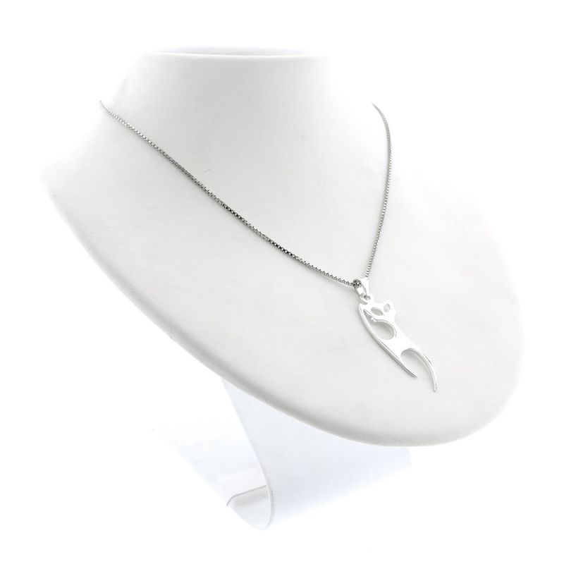 Image 6 of Silver pendant of a cat