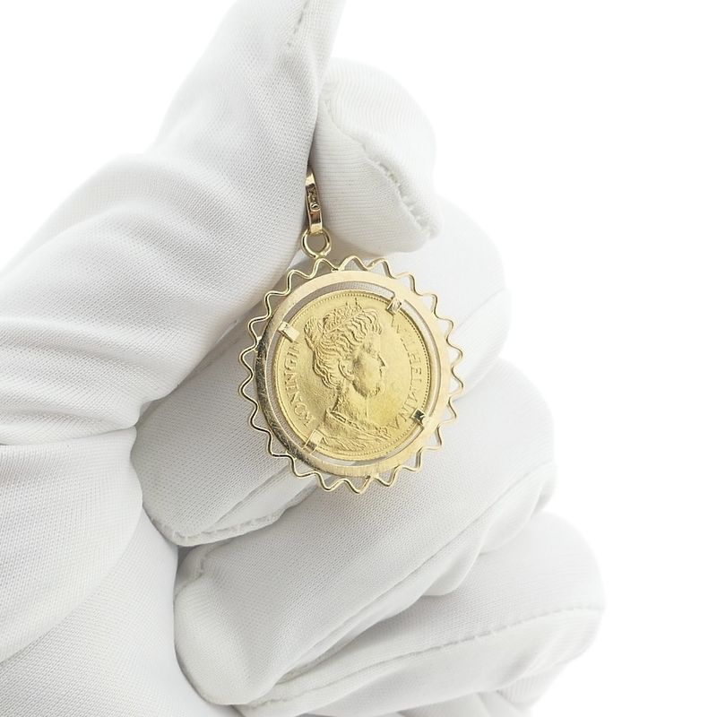 Image 5 of Gold pendant of a gold fiver; Queen Wilhelmina 1912