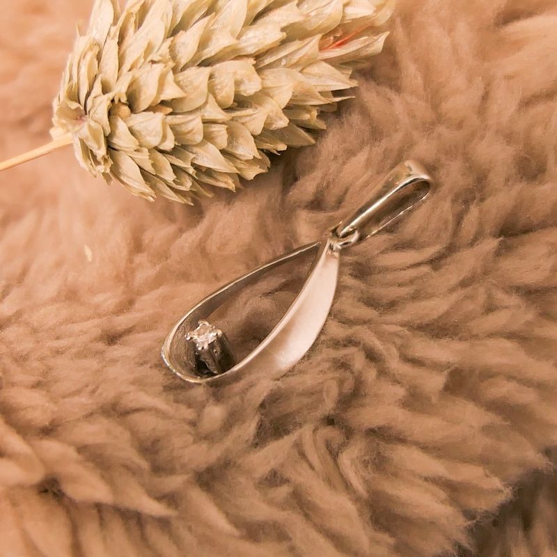 Image 2 of White gold pendant with diamond | 0.02 ct.