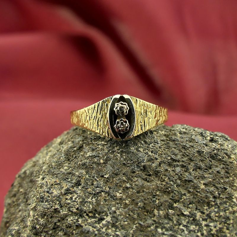 Image 2 of Two-tone gold ring with diamond; 0.03 ct.
