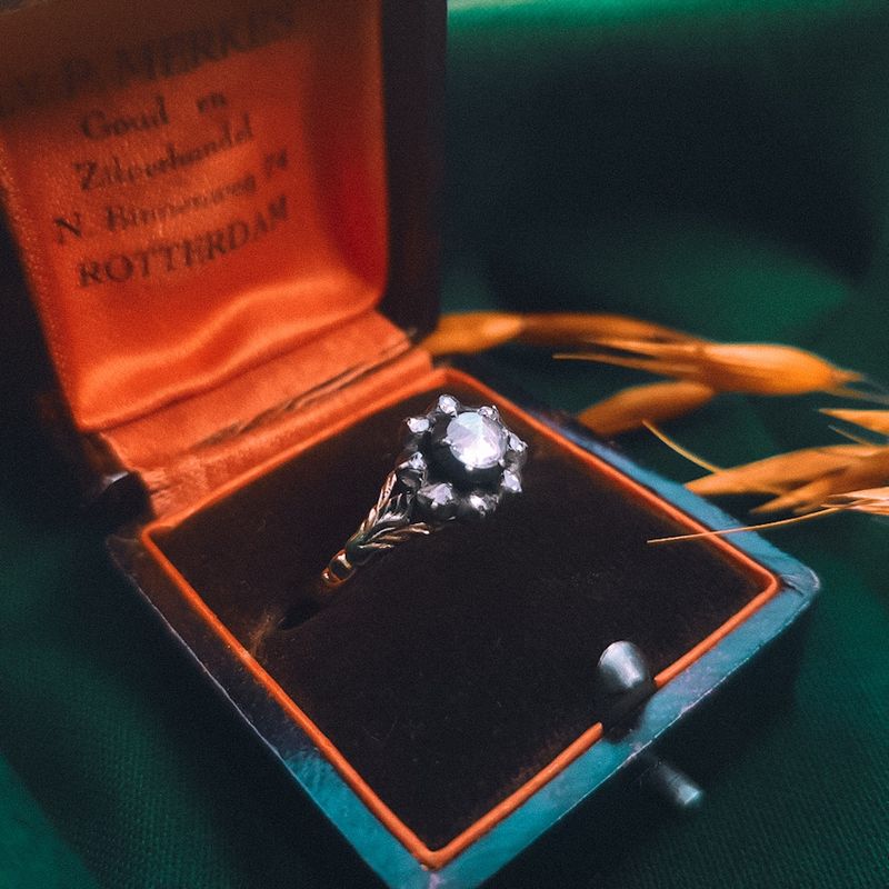 Image 2 of Antique gold ring with rose-cut diamonds | approx. 0.26 ct.