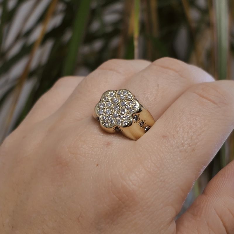 Image 7 of Gold ring with diamonds; Approx. 0.27 ct.