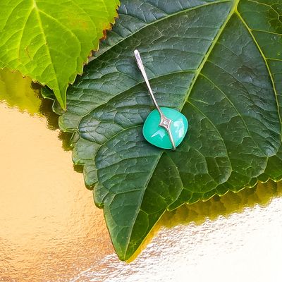 Image 2 of White gold pendant with jade and diamond | 0.025 ct.