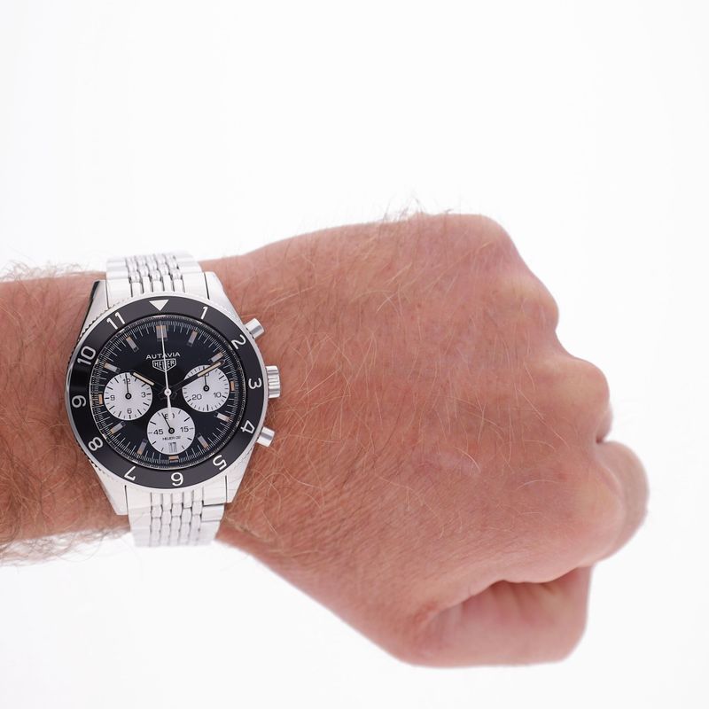 Image 14 of TAG Heuer Autavia Chronograph Cal.02 CBE2110.BA0687; Automatic Men's Watch