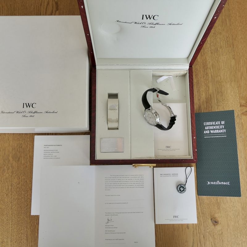 Image 28 of IWC Portuguese '7 Days' Platinum IW5001-04; Platinum men's watch (500 pieces limited edition)
