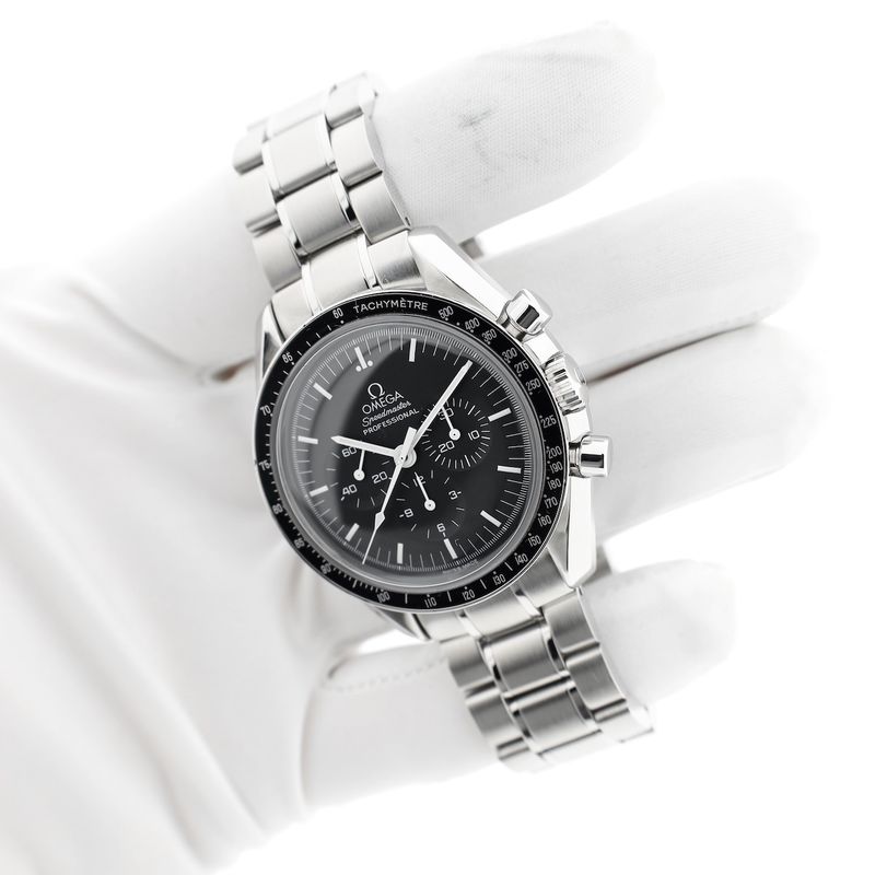 Image 14 of Omega Speedmaster Professional Moonwatch 3570.50.00; Chronograph men's watch (full set 2002)