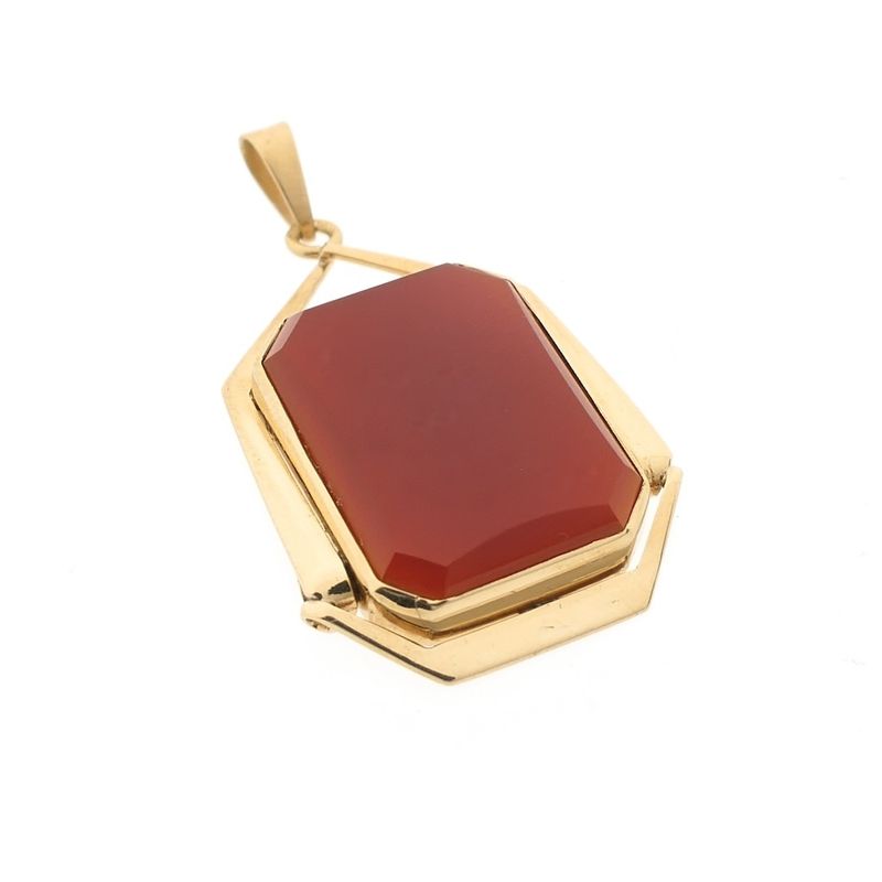 Image 4 of Vintage gold pendant with carnelian.
