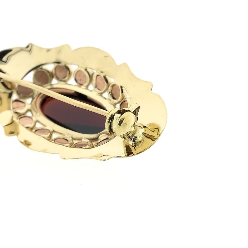 Image 4 of Vintage gold brooch with garnet