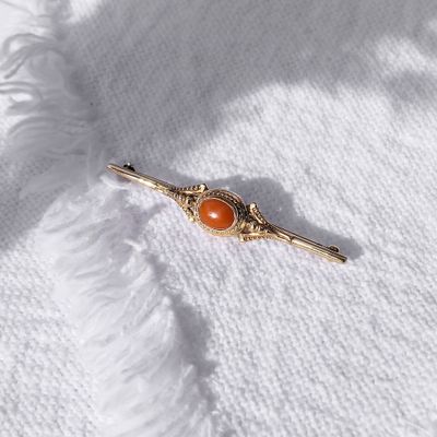 Image 2 of Antique gold brooch with blood coral