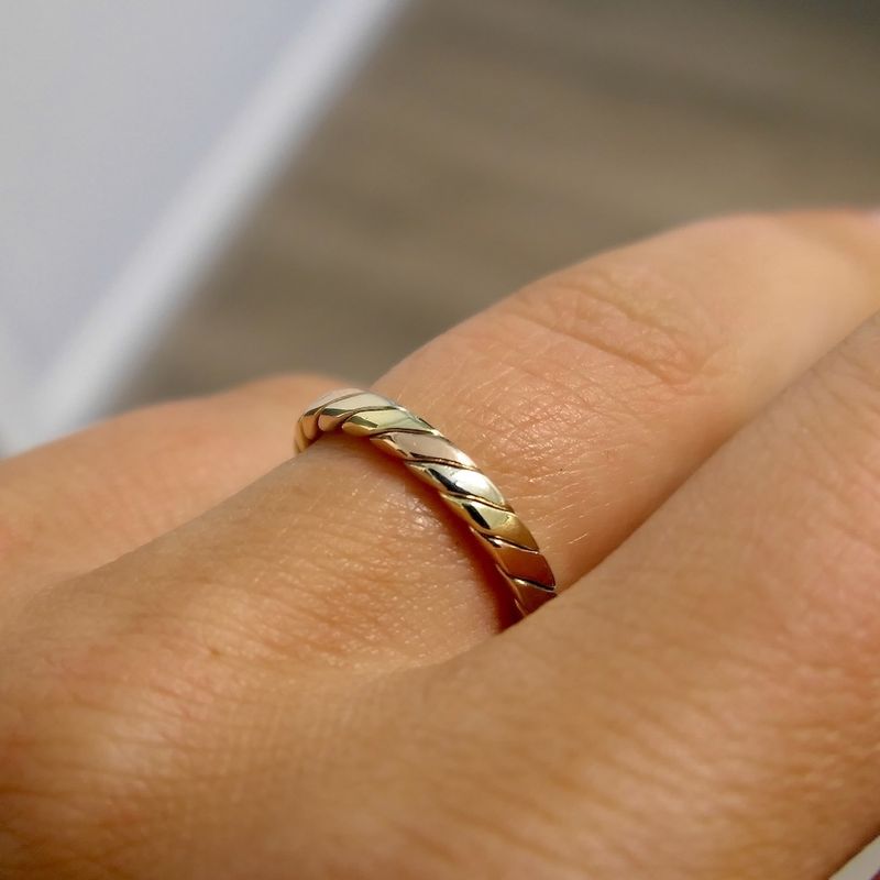 Image 7 of Tricolor gold twisted sliding ring