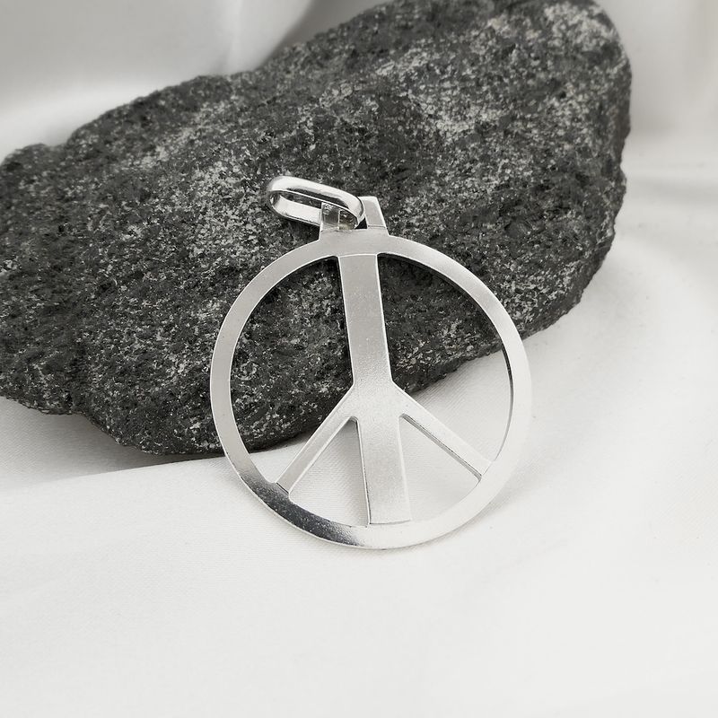 Image 8 of Silver pendant of a peace sign