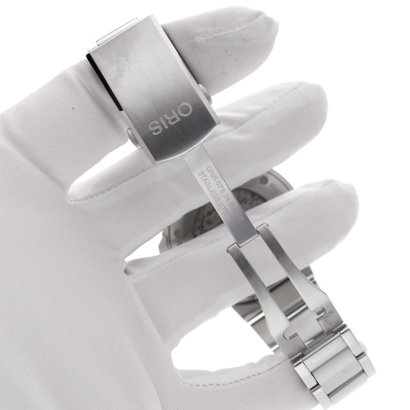 Image 14 of Oris Aquis Date 01.733.7730.4134; Automatic men's diving watch