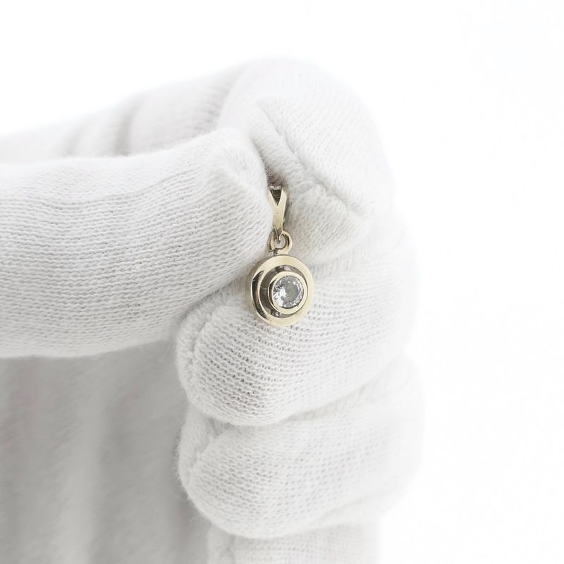 Image 9 of White gold pendant with zirconia