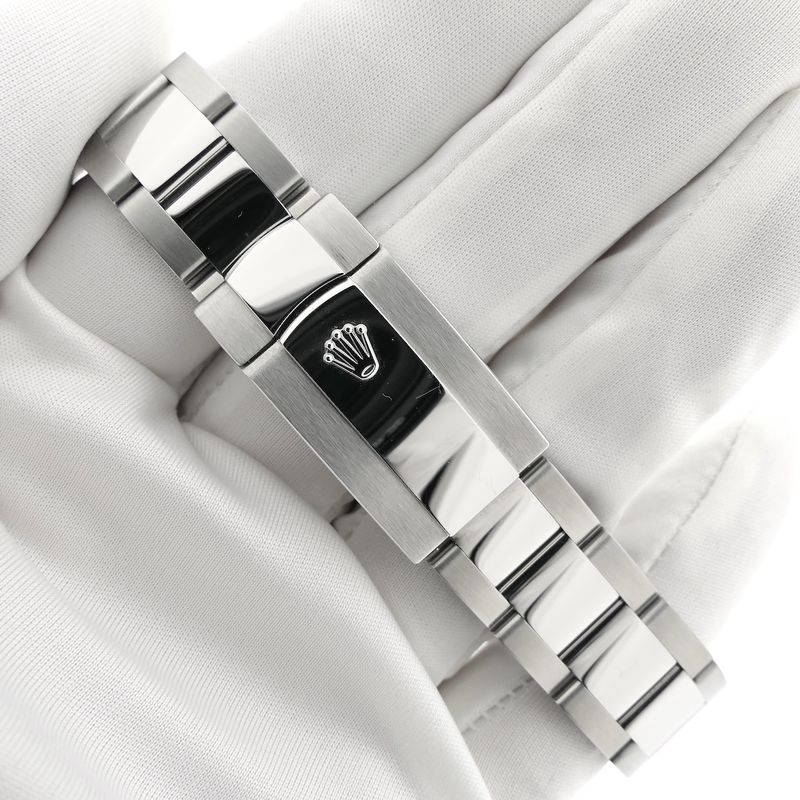 Image 10 of Rolex Datejust 41mm 'Rhodium' 126334; Automatic men's watch