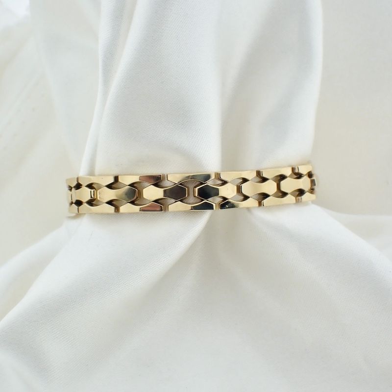 Image 9 of 8 carat Bismarck link bracelet